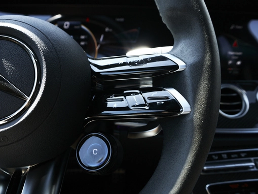 Mercedes-Benz E-Класс AMG