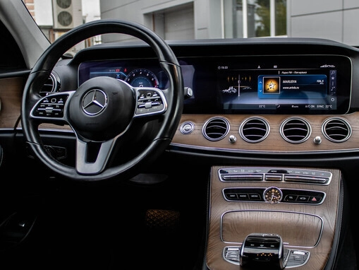 Mercedes-Benz E-Класс