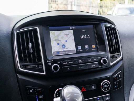 Hyundai Grand Starex