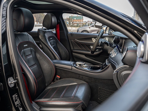 Mercedes-Benz E-Класс AMG