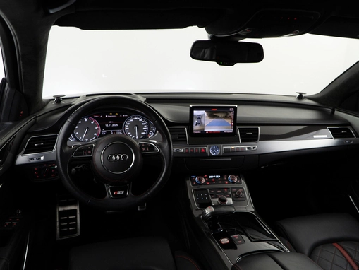 Audi S8