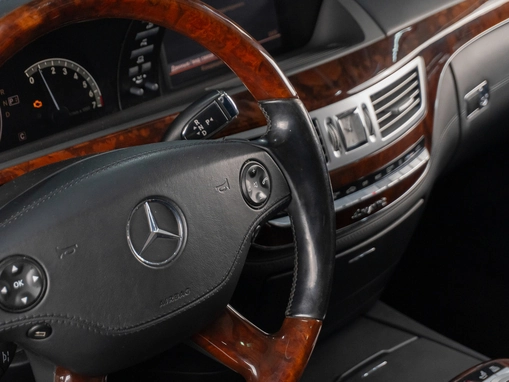 Mercedes-Benz S-Класс