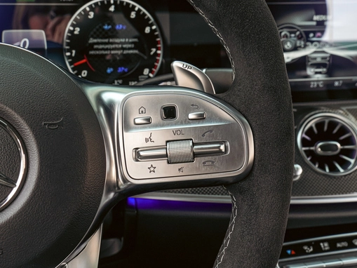 Mercedes-Benz E-Класс AMG