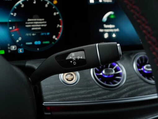 Mercedes-Benz E-Класс AMG