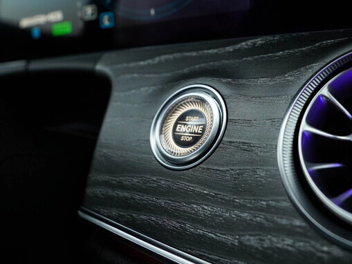 Mercedes-Benz E-Класс AMG