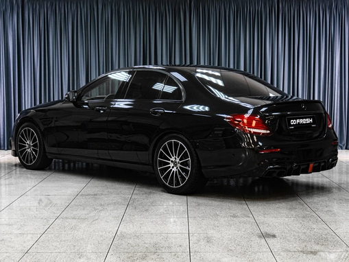 Mercedes-Benz E-Класс