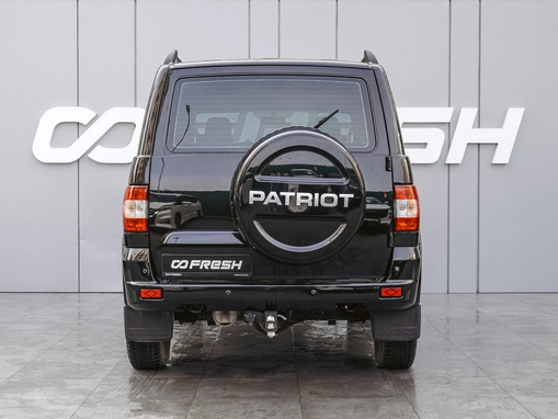 УАЗ Patriot