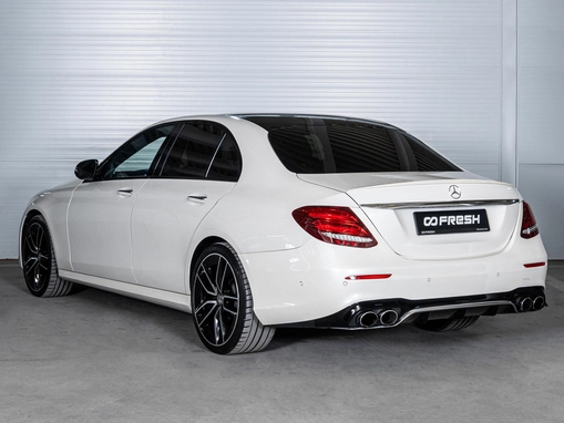 Mercedes-Benz E-Класс AMG
