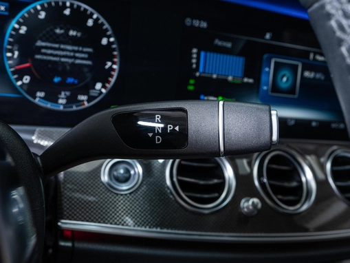 Mercedes-Benz E-Класс AMG