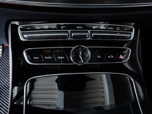 Mercedes-Benz E-Класс AMG