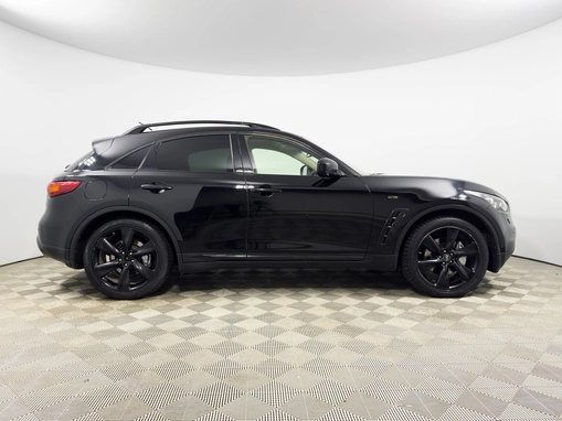 Infiniti QX70