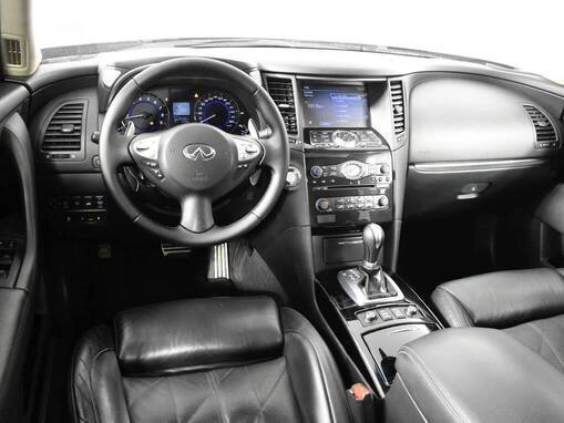 Infiniti QX70