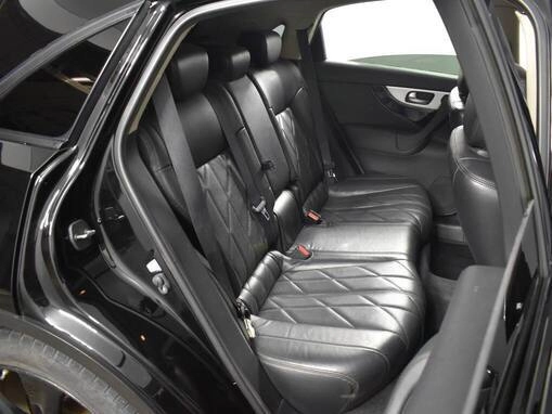 Infiniti QX70