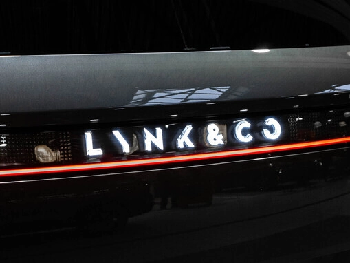 Lynk & Co 900