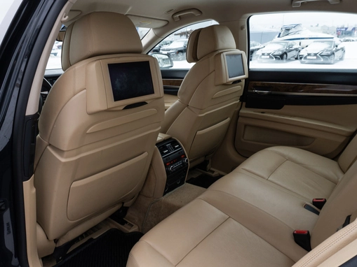 BMW 7 серии