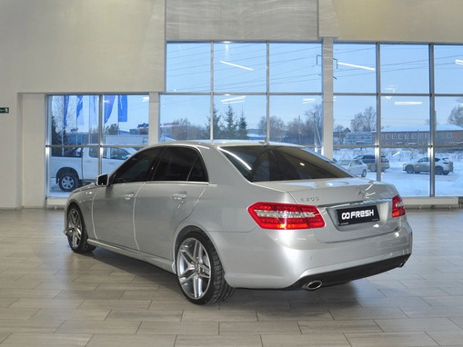Mercedes-Benz E-Класс
