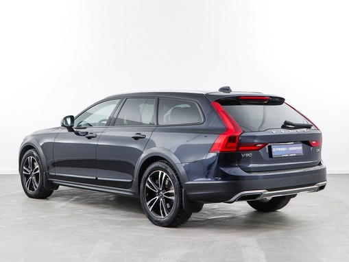 Volvo V90 Cross Country