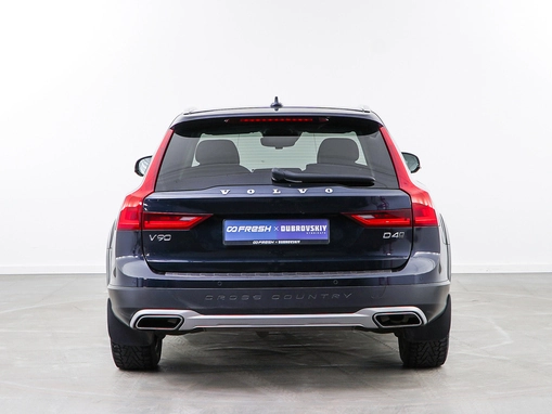 Volvo V90 Cross Country