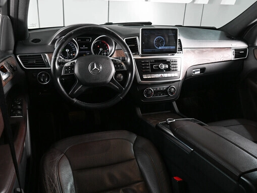 Mercedes-Benz M-Класс