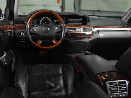 Mercedes-Benz S-Класс