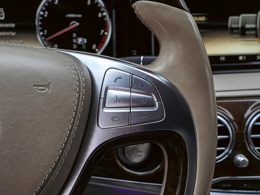 Mercedes-Benz S-Класс