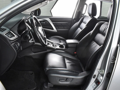 Mitsubishi Pajero Sport