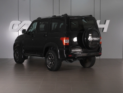 УАЗ Patriot