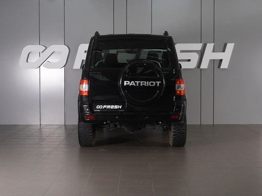 УАЗ Patriot