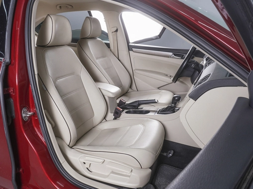 Volkswagen Passat (North America and China)