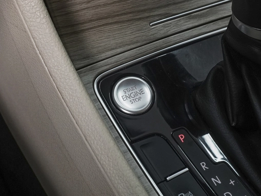 Volkswagen Passat (North America and China)