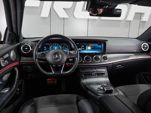 Mercedes-Benz E-Класс