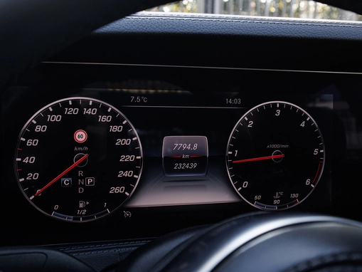 Mercedes-Benz S-Класс