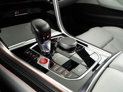 BMW M8