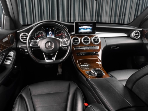 Mercedes-Benz C-Класс