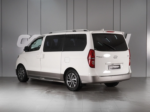Hyundai Grand Starex