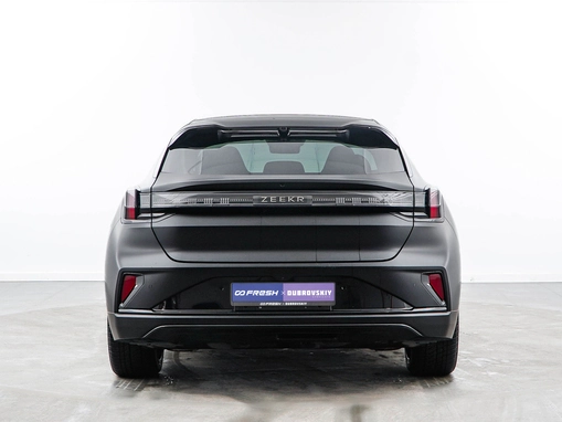 Zeekr 001