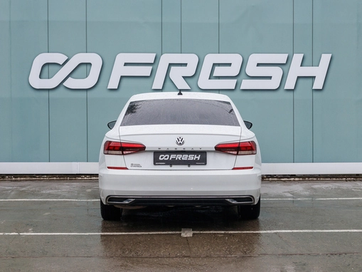 Volkswagen Passat (North America and China)