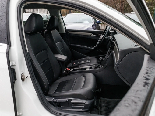 Volkswagen Passat (North America and China)