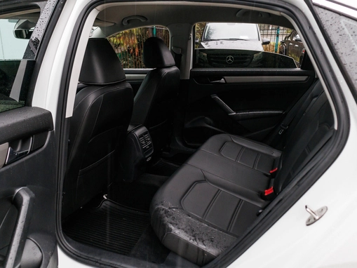 Volkswagen Passat (North America and China)