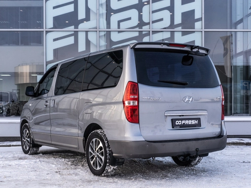 Hyundai Grand Starex