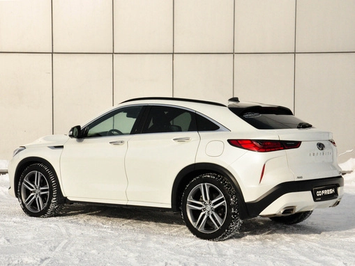 Infiniti QX55