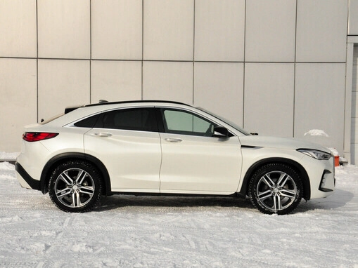 Infiniti QX55
