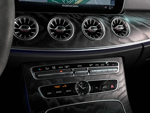 Mercedes-Benz E-Класс AMG