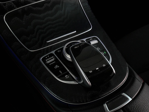 Mercedes-Benz E-Класс AMG