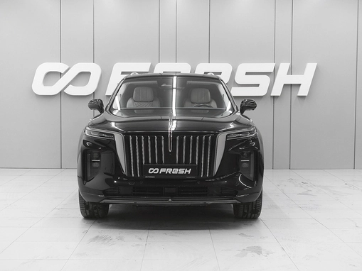 Hongqi E-HS9