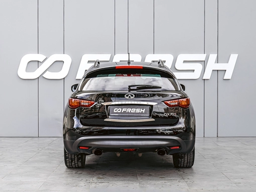 Infiniti QX70