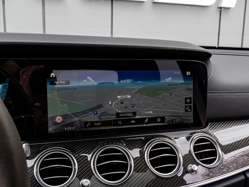 Mercedes-Benz E-Класс AMG