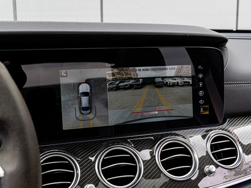 Mercedes-Benz E-Класс AMG