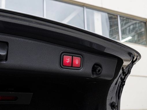 Mercedes-Benz E-Класс AMG