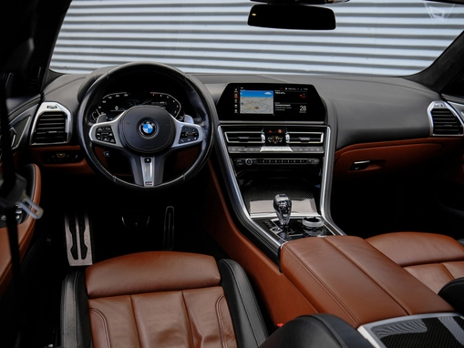 BMW 8 серии